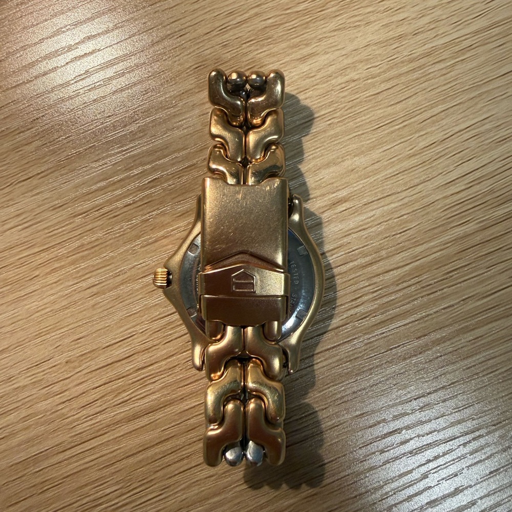 ✨ Vintage TAG Heuer 2000 Series Gold-Tone Watch ✨ - Picture 4 of 9